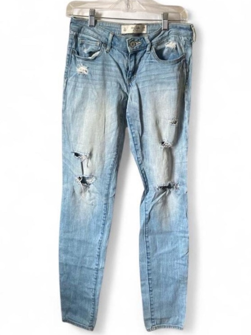 Abercrombie & Fitch Distressed Light Wash Straight Jeans size 2L - Picture 2 of 7